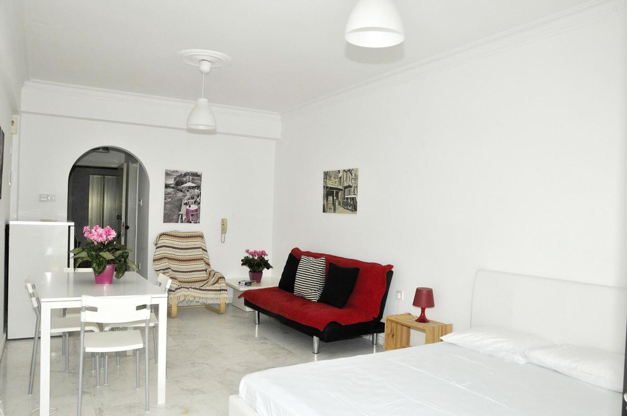 Apartment Stadem Larnaca